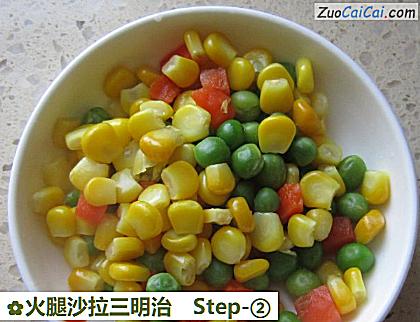 火腿沙拉三明治做法第二步骤