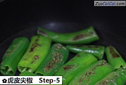 虎皮尖椒做法第五步骤