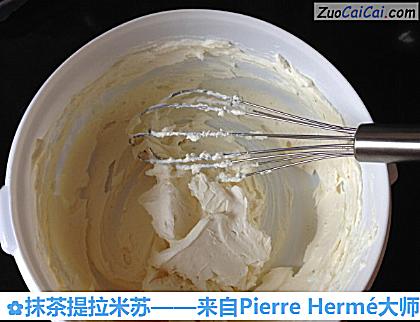 抹茶提拉米苏做法第二步骤