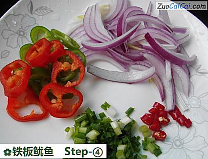 铁板鱿鱼做法第四步骤