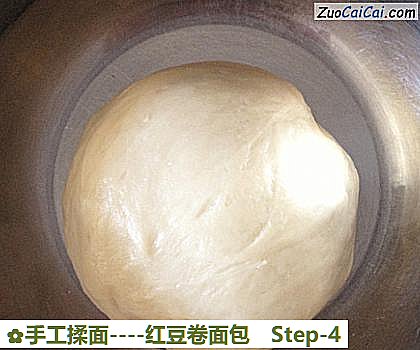 红豆卷面包做法第四步骤