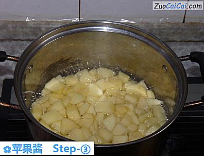 苹果酱做法第三步骤