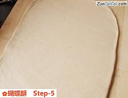 蝴蝶酥做法第五步骤