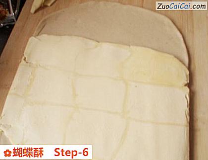 蝴蝶酥做法第六步骤
