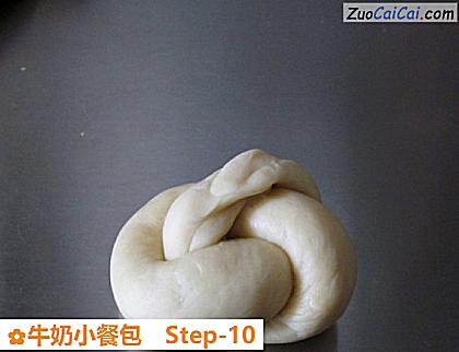 牛奶小餐包做法第十步骤