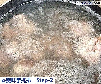 美味手抓排做法第二步骤