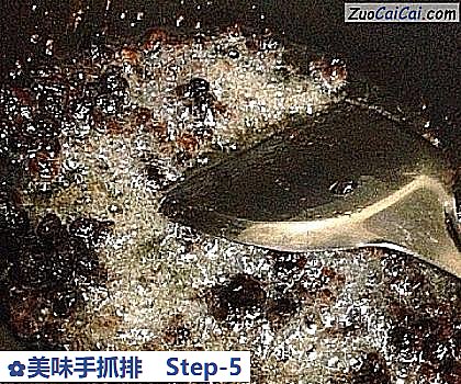 美味手抓排做法第五步骤