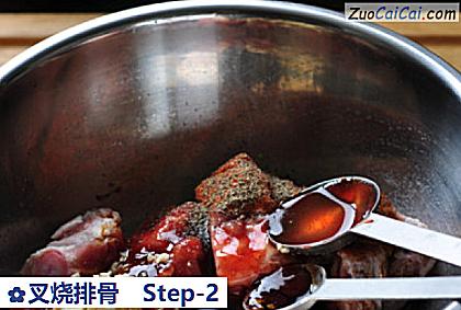 叉烧排骨做法第二步骤