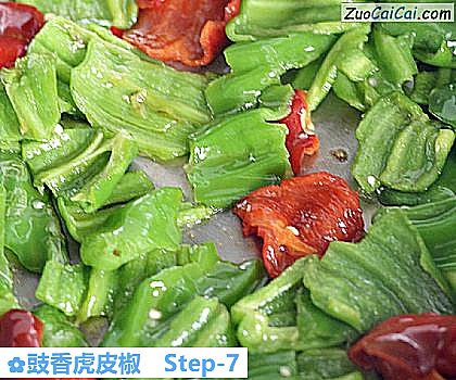 豉香虎皮椒做法第七步骤