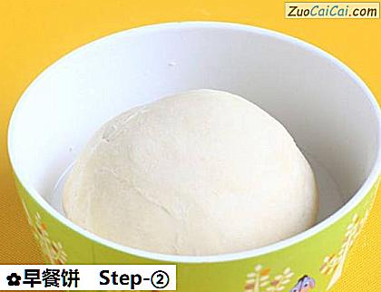 早餐饼做法第二步骤