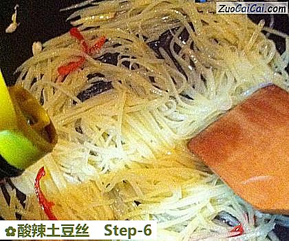 酸辣土豆丝做法第六步骤