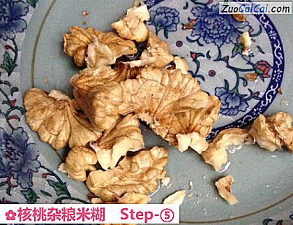 核桃杂粮米糊做法第五步骤