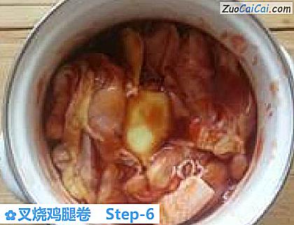 叉烧鸡腿卷做法第六步骤