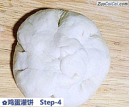 鸡蛋灌饼做法第四步骤