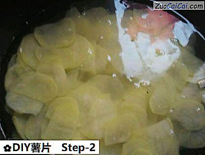 DIY薯片做法第二步骤