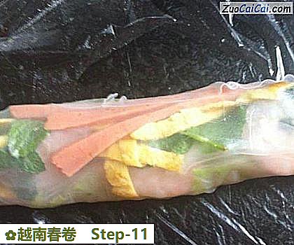 越南春卷做法第十一步骤