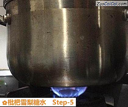 枇杷雪梨糖水做法第五步骤