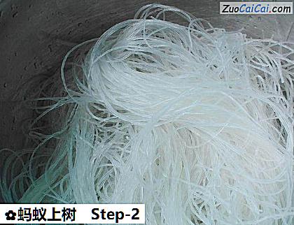 蚂蚁上树做法第二步骤
