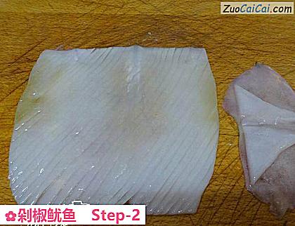 剁椒鱿鱼做法第二步骤