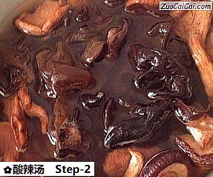 酸辣汤做法第二步骤