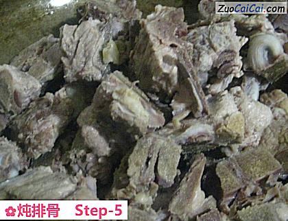 炖排骨做法第五步骤