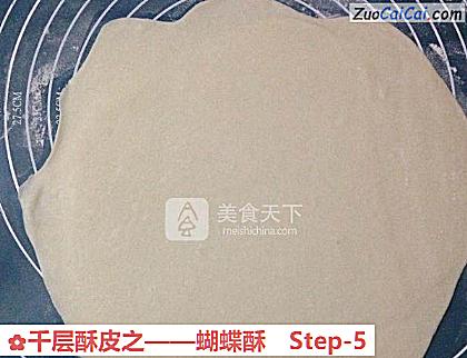 蝴蝶酥做法第五步骤