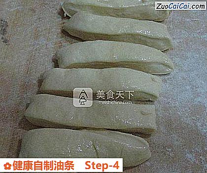 健康自制油条做法第四步骤