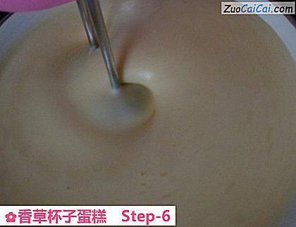 香草杯子蛋糕做法第六步骤