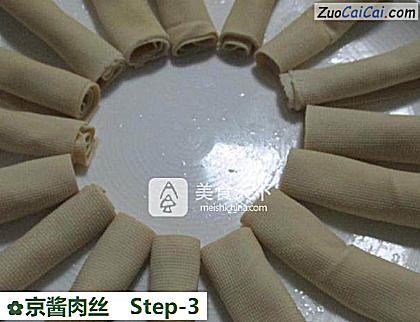 京酱肉丝做法第三步骤