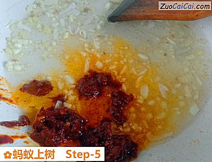 蚂蚁上树做法第五步骤