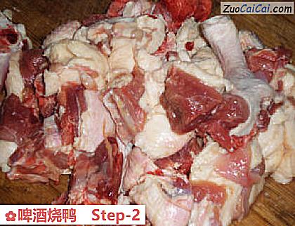 啤酒烧鸭做法第二步骤