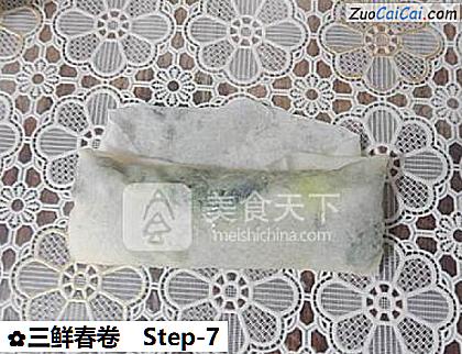 三鲜春卷做法第七步骤