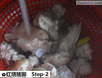 红烧猪脚做法第二步骤