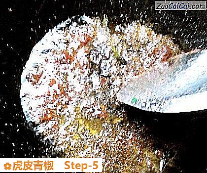 虎皮青椒做法第五步骤