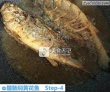 腊肠焖黄花鱼做法第四步骤