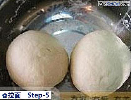 拉面做法第五步骤