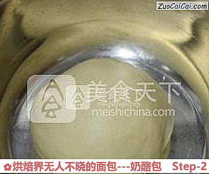 烘焙界无人不晓的面包做法第二步骤