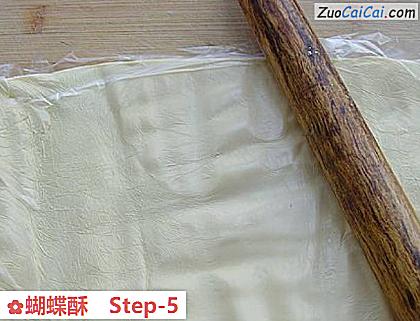 蝴蝶酥做法第五步骤
