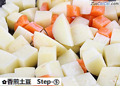 香煎土豆做法第五步骤