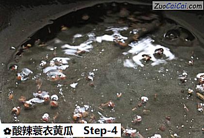 酸辣蓑衣黄瓜做法第四步骤