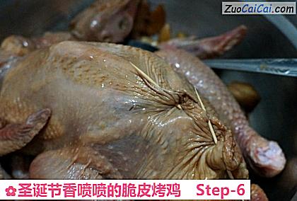 圣诞节香喷喷的脆皮烤鸡做法第六步骤