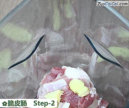 脆皮肠做法第二步骤