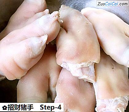 招财猪手做法第四步骤
