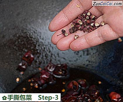 手撕包菜做法第三步骤