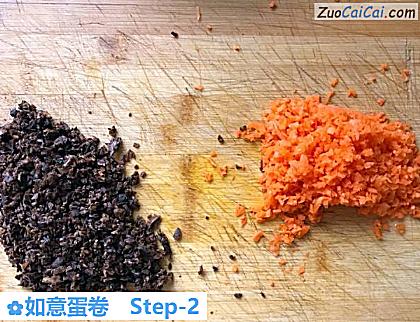 如意蛋卷做法第二步骤