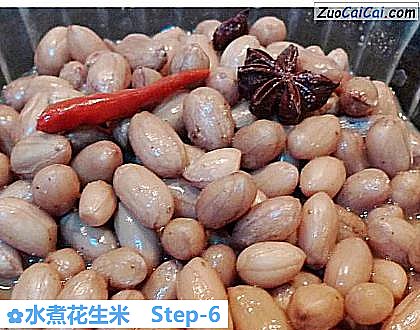 水煮花生米做法第六步骤
