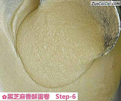 黑芝麻香酥蛋卷做法第六步骤