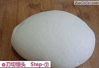 刀切馒头做法第二步骤