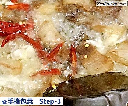 手撕包菜做法第三步骤