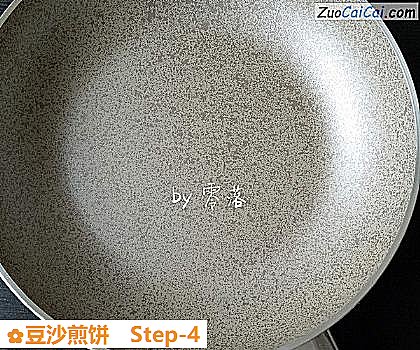 豆沙煎饼做法第四步骤